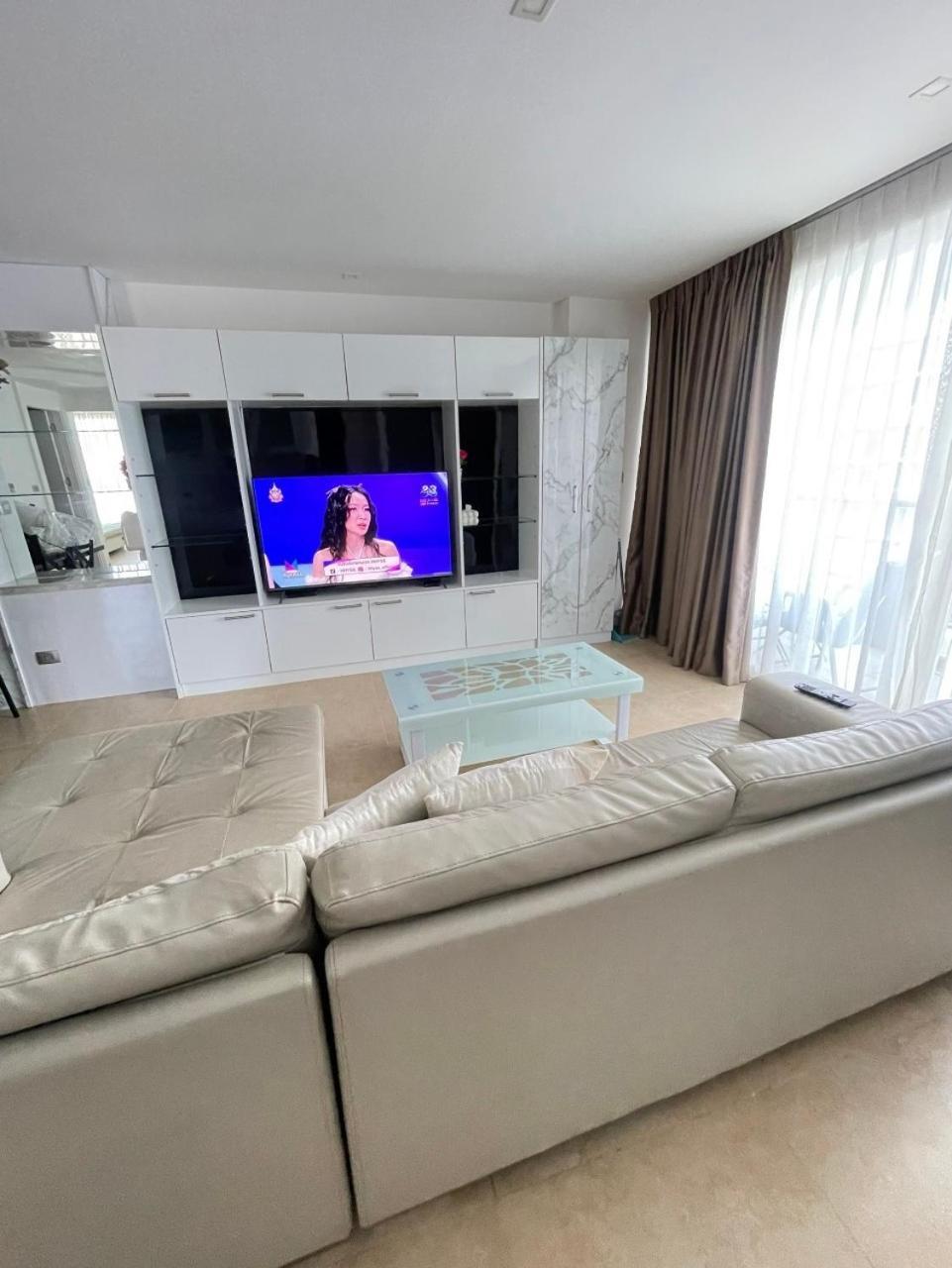 2 Bedrooms Near Pattaya Beach מראה חיצוני תמונה