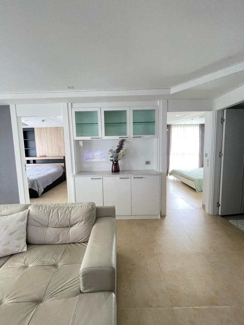 2 Bedrooms Near Pattaya Beach מראה חיצוני תמונה