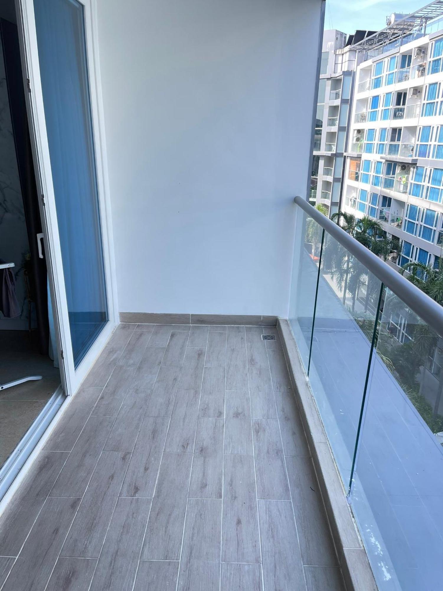 2 Bedrooms Near Pattaya Beach מראה חיצוני תמונה